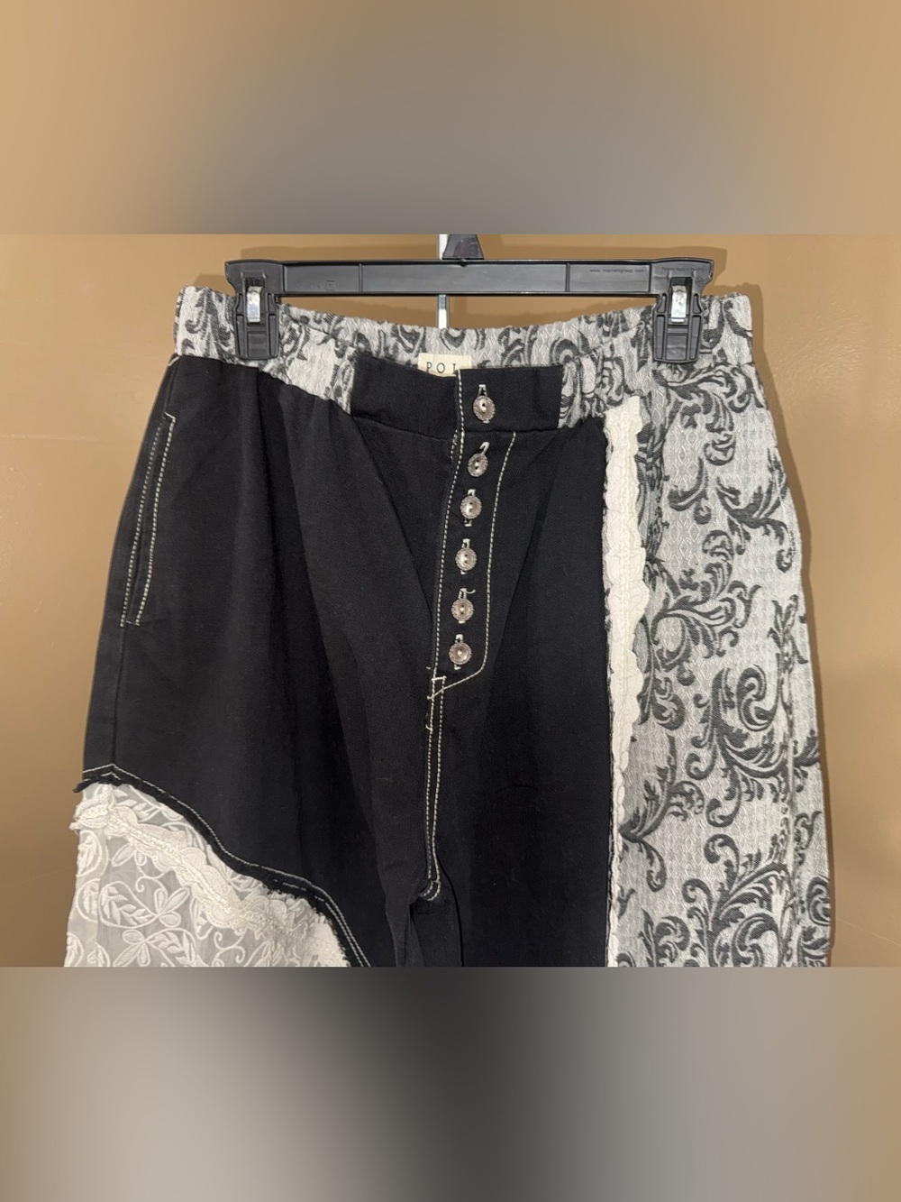 NWOT POL PATCHWORK BOHEMIAN PANTS. Size Large. - Picture 3 of 12